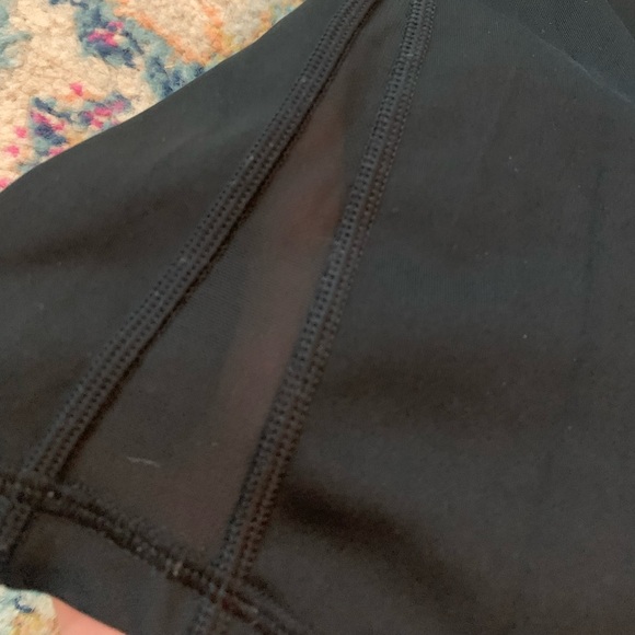 OFFLINE Aerie black biker shorts with mesh on side - Picture 4 of 4